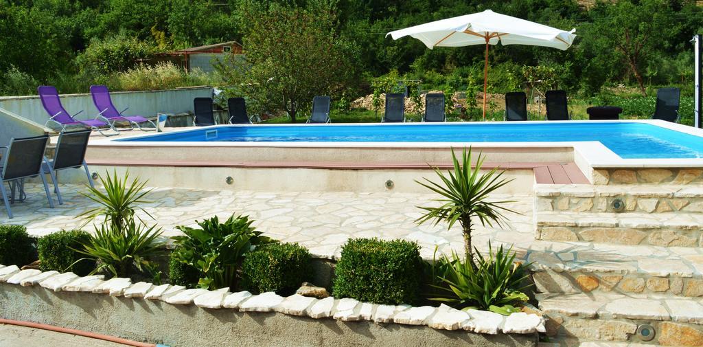 Villa Bubalo Omiš Kültér fotó